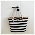 Bolso tote de lona a rayas blancas y negras con asas de cuerda y detalles trenzados - Negro
