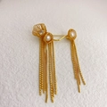 Elegante spilla a fiore dorato con perle e lunghe nappe per cappotti e maglioni - Oro