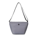 Bolso tipo cubo minimalista de nailon gris claro con correa y bolsillo con botón - Gris