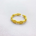 Vergoldeter Ring mit Schleifen-Design aus 18K Messing und texturierter Oberfläche - Unregelmäßiger Stil