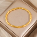 Bracciale rigido in acciaio al titanio dorato con design a bambù testurizzato e chiusura - Stile Bamboo Sfaccettato (SZ78) / Oro