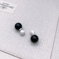 Orecchini vintage francesi con agata rossa e perle d'argento spazzolato dal design unico - Argento Spazzolato