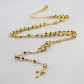 Elegante goudkleurige kralenketting van roestvrij staal met kruishanger op wit - Gouden Kruis Rozenkrans Stijl (NK4376)