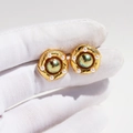 Orecchini vintage in ottone dorato con perla verde e micro perle dal design a spirale - Stile Perla Aurora Verde(813) / Oro/Verde