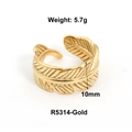 Anello a foglia in acciaio al titanio placcato oro 18k, larghezza 10mm con piuma - US 6 / Stile Piuma Intagliata 3D (R5314) / Oro