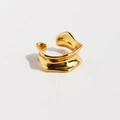 Minimalistischer goldener Ring mit unregelmäßiger Wellenform und polierter Oberfläche - Standard