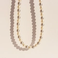 Elegant French vintage necklace with round creamy white and dark grey pearls - White / Grey