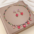 Set di gioielli chic con collana e orecchini a cuore in zircone multicolore - Set Cuore in Zirconia Colorata (PJ--31)