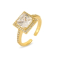 Bague dorée de style français avec pierre carrée transparente et serti pavé - Style Pierre Carrée Taille Princesse (J0984)
