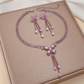 Set gioielli con farfalla in cristallo rosa con collana e orecchini su vassoio vintage - Set di Nappe a Farfalla Rosa (PJ--99)