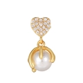 Orecchino a cuore dorato con pavé di zirconi e perla bianca su sfondo bianco puro - Stile Cuore Perla(EGD0086) / Oro