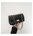 Schwarze Stepptasche mit goldener Kette und Metall-Drehverschluss für Damen - Schwarz