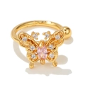 Detail eines 18k Gold Schmetterlings-Ohrclips mit Zirkonia und rosa ovalem Stein - Rosa Schmetterling (EGJ0051) / Gold