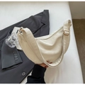 Borsa a sella minimalista bianco crema in pelle PU con tracolla ampia regolabile - Bianco avorio