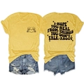 Vues avant et arrière d'un t-shirt jaune avec cœur squelette et citation de guérison - Jaune (Motif noir)