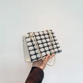 Sac bandoulière classique en tweed à carreaux noir et blanc avec garniture cuir - Treillis Blanc