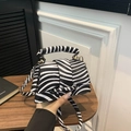 Bolso bandolera cuadrado con estampado de cebra y asa resistente de moda - Estampado de Cebra Negro