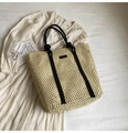 Bolso tote de paja calada beige con correas negras y detalles de tejido trenzado - Blanco Roto
