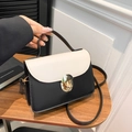 Piccola borsa quadrata bicolore bianco e nero con chiusura girevole dorata e manico - Contrasto Bianco e Nero (XMY-2509) / Bianco