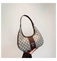 Bolso hobo monograma beige con borde marrón y franja central texto Fashion & Bags - Marrón