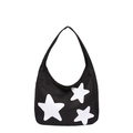 Borsa hobo in nylon nero stile street con tre stelle bianche su sfondo bianco puro - Nero