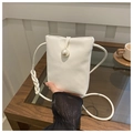 Bolso bandolera mini blanco crema para mujer con hebilla de perla grande y correa delgada - Blanco