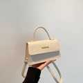 Petit sac à main blanc crème en cuir grainé avec texte doré et bandoulière - Blanc