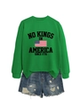 Détail du sweat vert avec imprimé No Kings in America et short en jean avec déchirures - S / Vert Herbe (Lettres Noires Graphique)