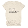 Detail eines beigen T-Shirts mit dem Aufdruck 'read books drink coffee' Slogan - S / Sandfarben