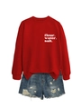 Sweat rouge imprimé flour water salt et short en jean vieilli pour un look décontracté - S / Rouge Vif (Police Blanche)