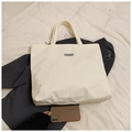 Borsa tote in velluto a coste bianco da donna con texture a righe e patch moda decorativo - Bianco