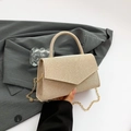 Pochette de soirée chic pailletée champagne avec rabat enveloppe et chaîne dorée - Doré