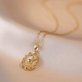 Collana con ciondolo a coniglio dorato con zirconi e madreperla su seta champagne - Collana Coniglio Oro (X2035)