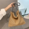Bolso de paja con correas de pata de gallo y detalle de lazo para el verano - Marrón