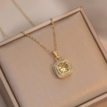 Collana vintage in oro con pendente quadrato di cristallo giallo e pietre - Collana di Zucchero Quadrata Gialla (X2061)