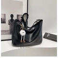 Grand sac cabas en similicuir noir avec un pendentif en peluche blanche mignon - Noir (Avec Pendentif)