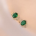 Orecchini vintage con gemma verde ovale e montatura placcata in oro elegante - Orecchini in Zirconia Verde Smeraldo (E0478)