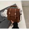 Sac à dos vintage marron en suédine pour étudiante avec boucles de ceinture et bijou de sac - Marron