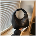 Schwarze geflochtene Hobo-Tasche mit Intrecciato-Struktur und silbernem Reißverschluss - Schwarz