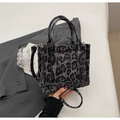 Borsa tote vintage in tela leopardata grigia con manico e tracolla rimovibile - Grigio