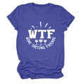 Dettaglio della stampa Wine Tasting Friends su una t-shirt blu melange girocollo - Taglia S / blu retrò