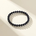 Bracelet minimaliste en perles de grès bleu avec effet scintillant de galaxie - Bracelet en Perles de Grès Bleu Étoilé (SF0117)