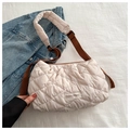 Borsa a tracolla trapuntata beige con cinturino in tessuto marrone regolabile - Beige con tracolla marrone