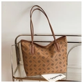 Bruine shopper tas met vintage bloemenprints en slanke lederen schouderbanden stijl - Bruin