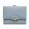 Short tri-fold women's wallet in misty blue with leaf quilted PU and flower buckle - Sky Blue