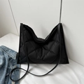 Bolso tote negro acolchado con diseño de rombos y correas finas para mujer - Negro