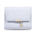 Portefeuille court matelassé pour femme en bleu clair avec pendentif feuille dorée - Bleu Gris