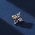 Funkelnde Zirkon Blumenbrosche mit bunten Marquise Steinen auf silberner Metallbasis - Mehrfarbig (XX0169)