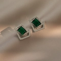 Orecchini retrò geometrici con grandi pietre verdi e perni in argento placcato - Orecchini di Smeraldo