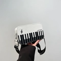 Weiße PU-Leder Klavier-Umhängetasche mit I Love Music Print und breitem Gurt - Weiß